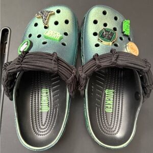 CROCS/Wicked Elphaba Green and Black Clogs with Charms
